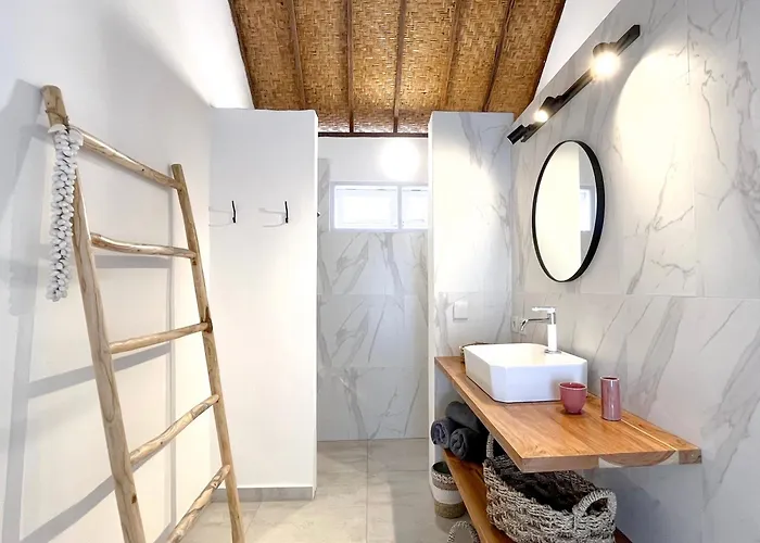 Villa Mimi - Cozy Private 2br In Mertanadi With Private Pool